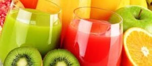 Fruit juice in glasses with Kiwi fruit